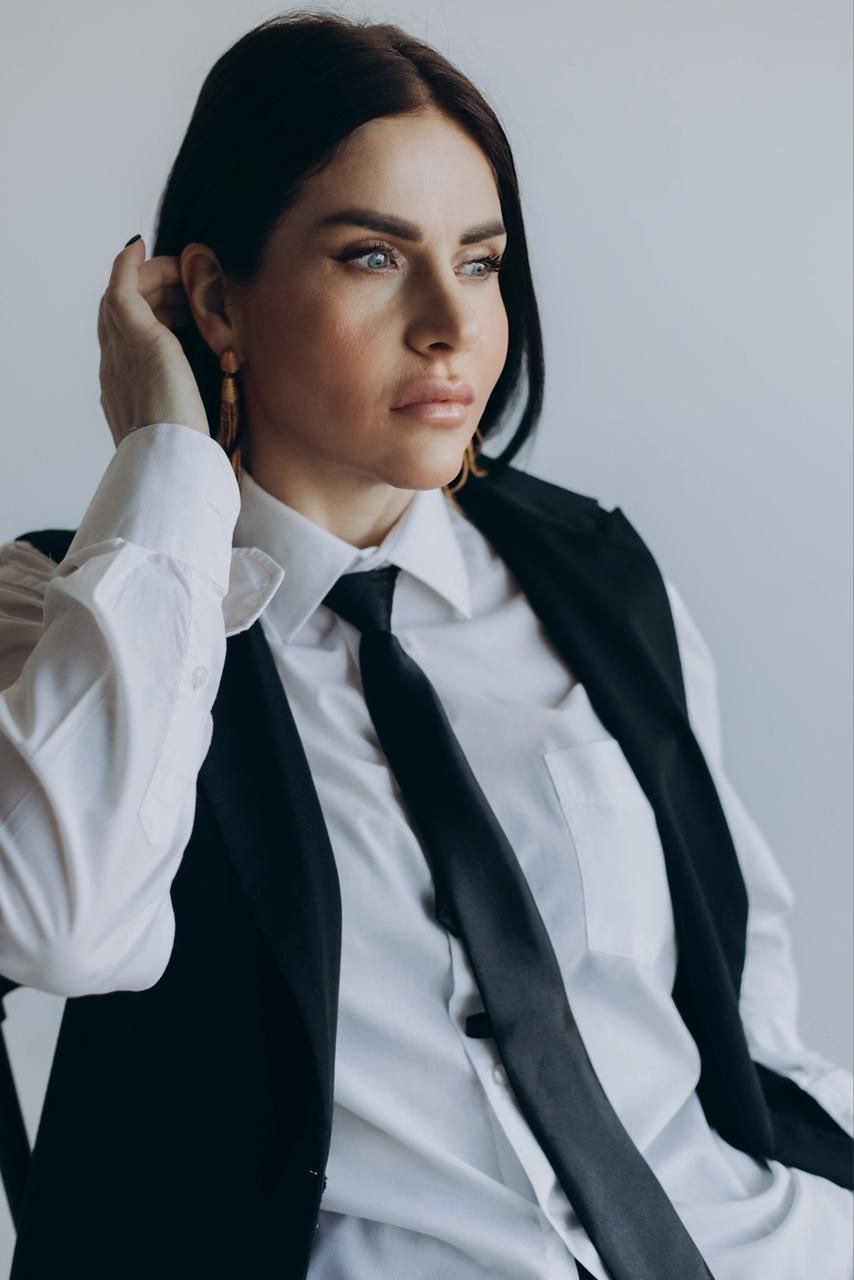 Елена Райн